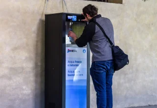 Immagine distributore d'acqua